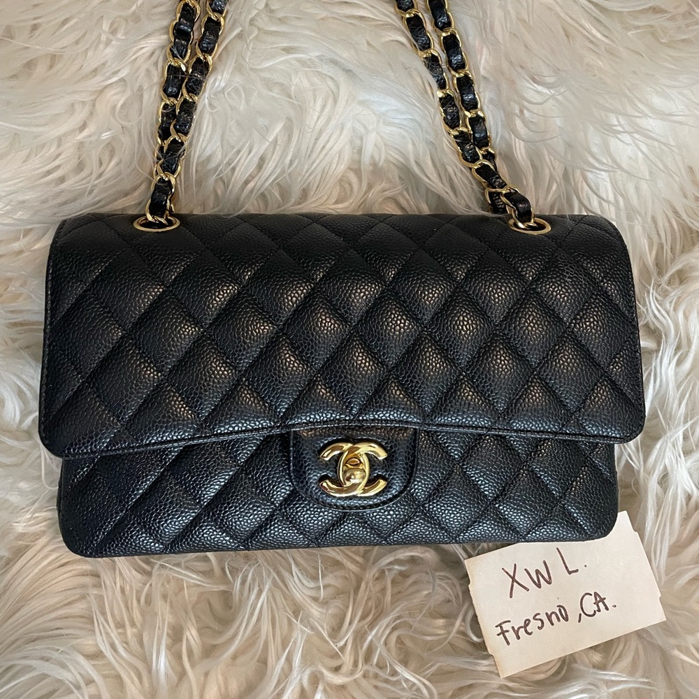 Chanel medium classic flap